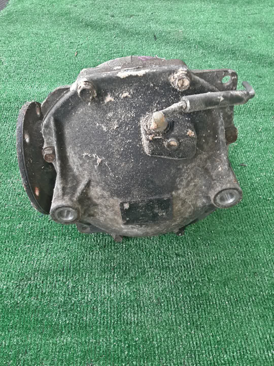 Редуктор задний MITSUBISHI PAJERO V75W, V65W, V78W, V68W 6G74, 4M41T 6604 3 ракурс
