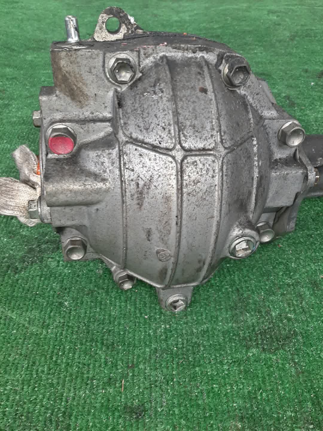 Редуктор передний SUZUKI ESCUDO TDB4W N32A 6619 2 ракурс