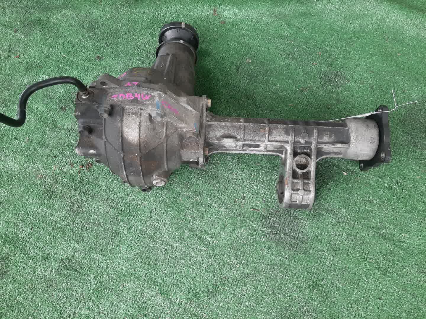 Редуктор передний SUZUKI ESCUDO TDB4W N32A 6635 1 ракурс