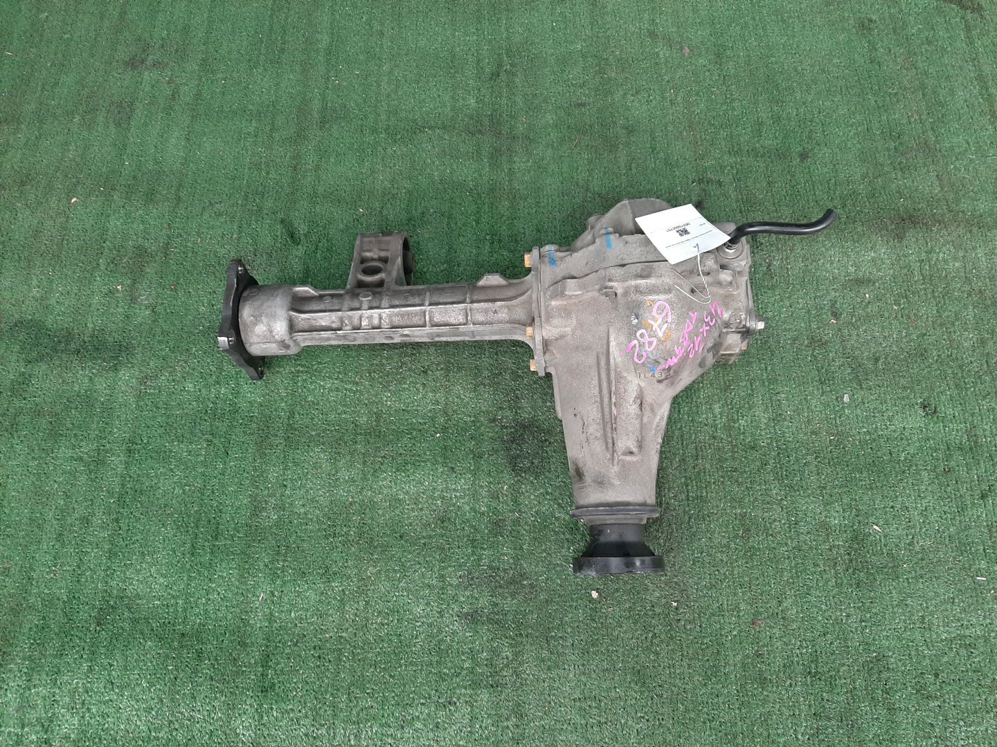 Редуктор задний SUZUKI ESCUDO TDB4W N32A 6782 1 ракурс