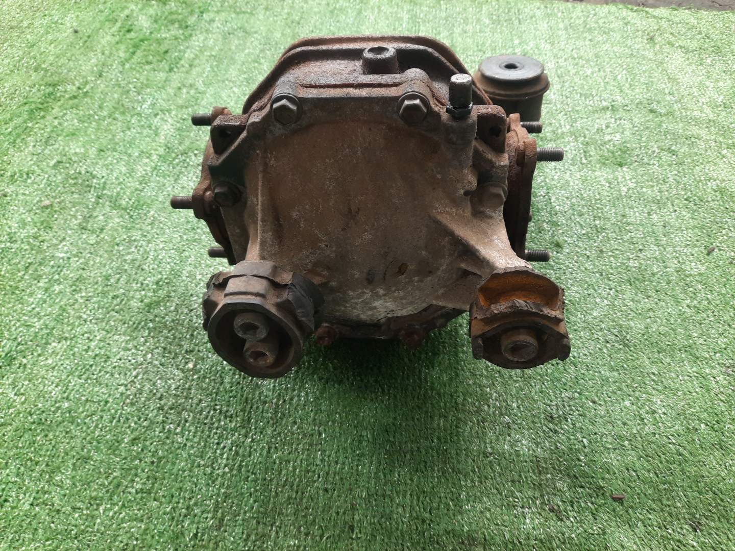 Редуктор задний TOYOTA CHASER SX90 4S-FE 6811 4 ракурс