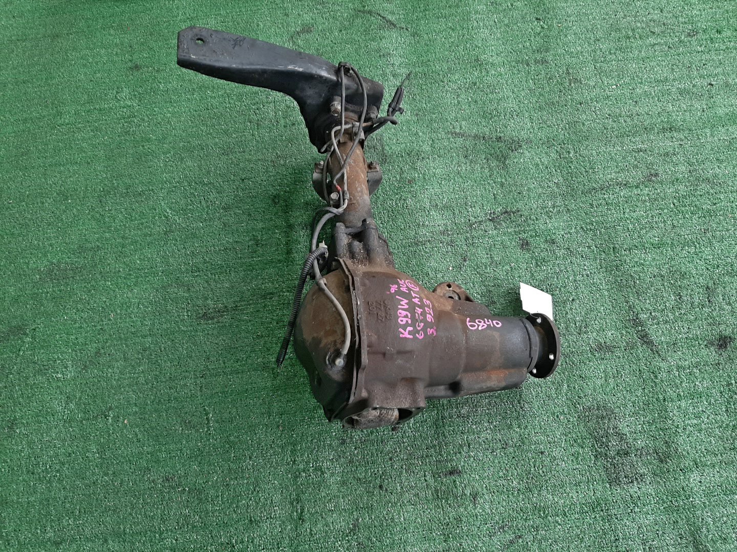 Редуктор передний MITSUBISHI CHALLENGER K99W 6G74 6840 2 ракурс