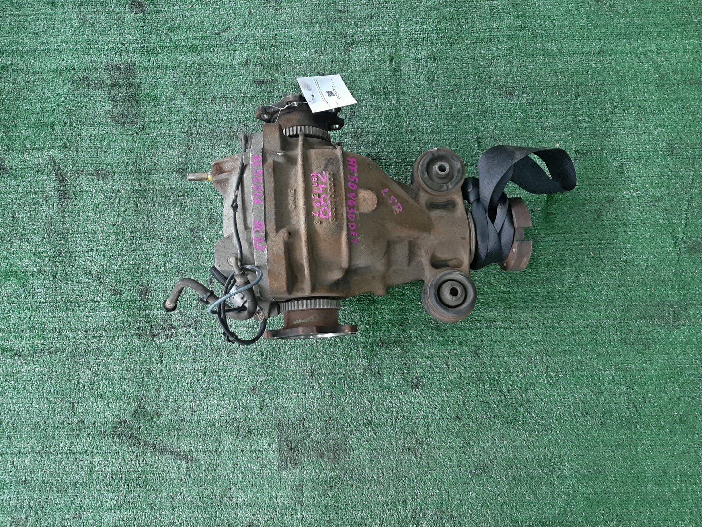 Редуктор задний NISSAN CIMA HF50 VQ30DET 6842 1 ракурс Редуктор задний NISSAN CIMA HF50 VQ30DET 6842 1 ракурс