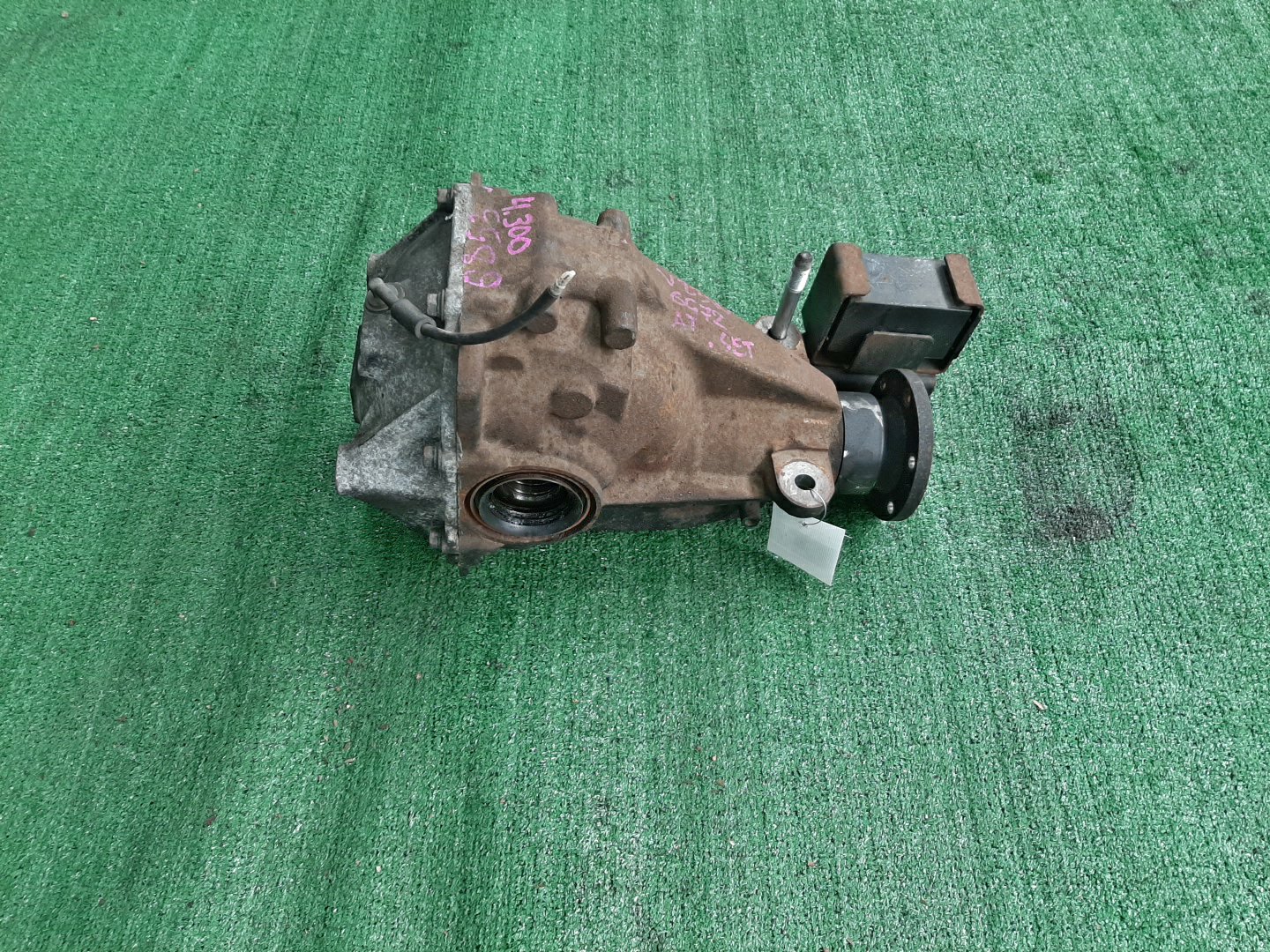 Редуктор задний MITSUBISHI PAJERO V83W 6G72 6853 2 ракурс