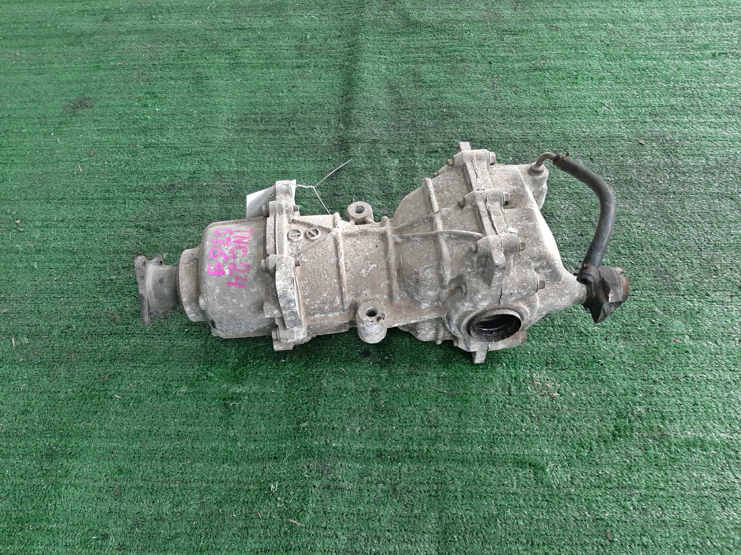 Редуктор задний NISSAN SERENA TNC24 QR20DE 6869 4 ракурс