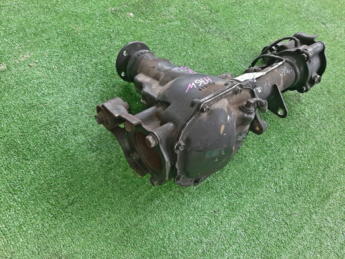 Редуктор передний MITSUBISHI PAJERO IO H76W 4G93T 6968 2 ракурс
