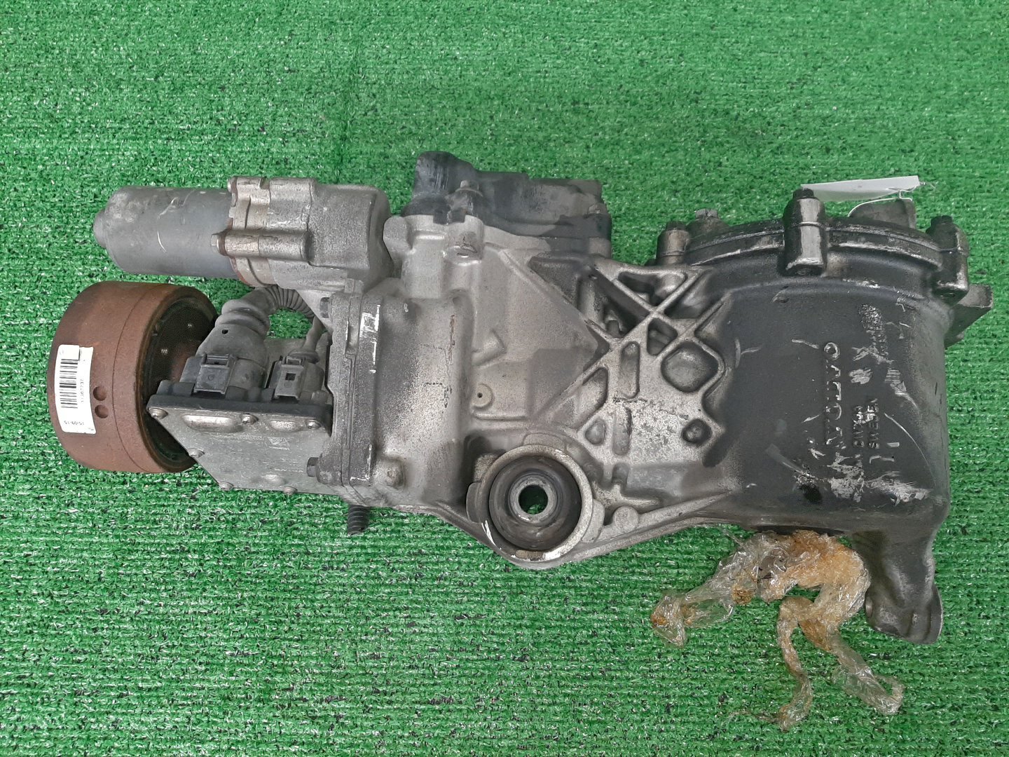 Редуктор задний VOLVO V40 MV B4204T 7015 4 ракурс