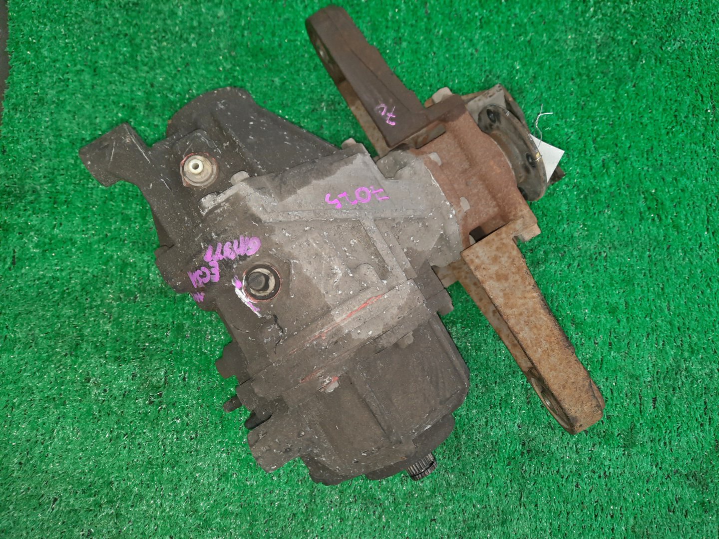 Редуктор задний MITSUBISHI GALANT EC5A 6A13TT 7025 1 ракурс