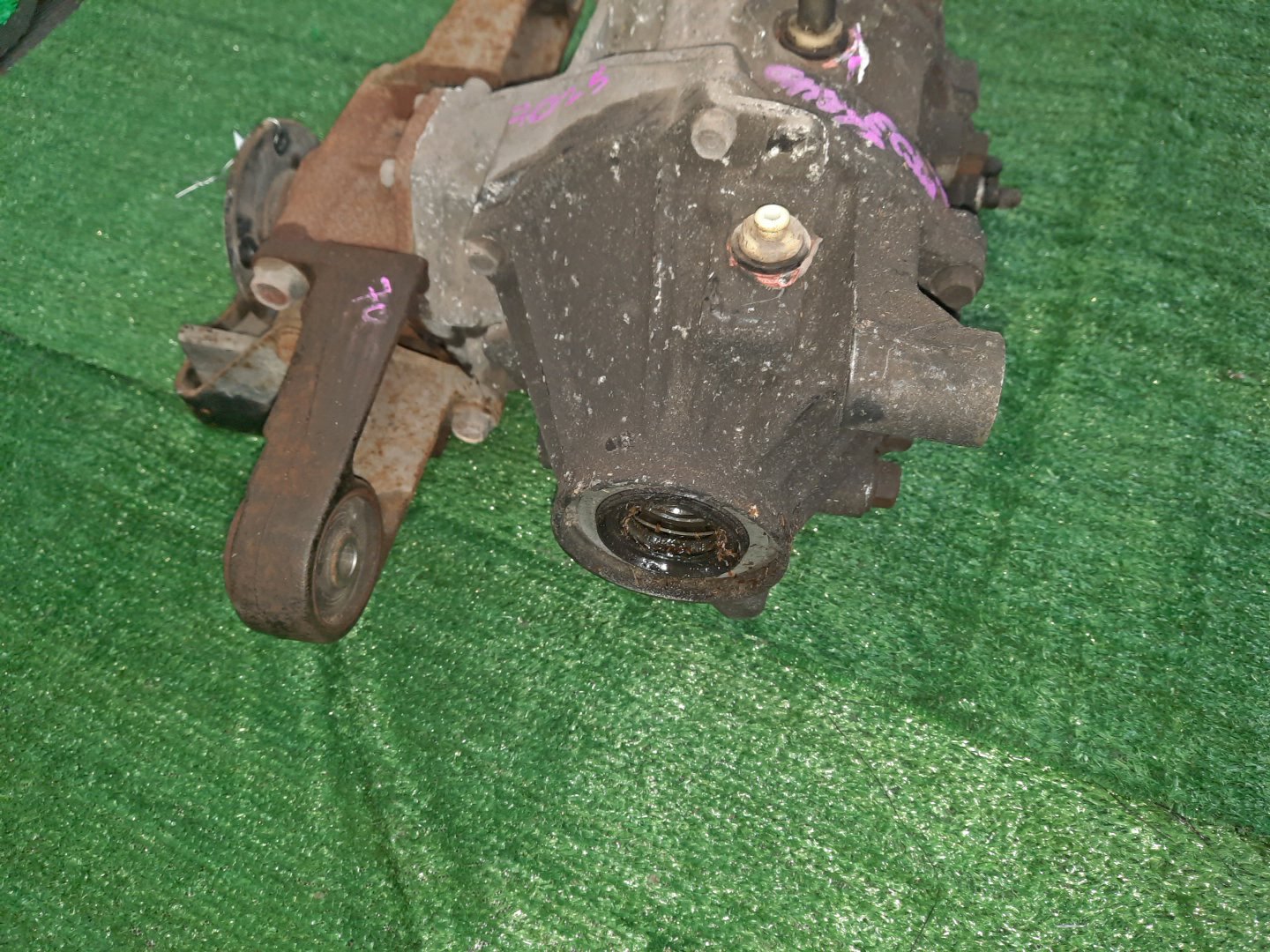 Редуктор задний MITSUBISHI GALANT EC5A 6A13TT 7025 4 ракурс