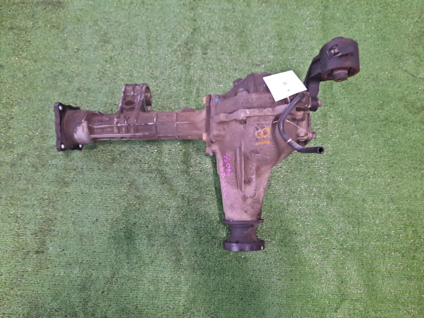 Редуктор передний SUZUKI ESCUDO TDA4W J24B 7033 1 ракурс