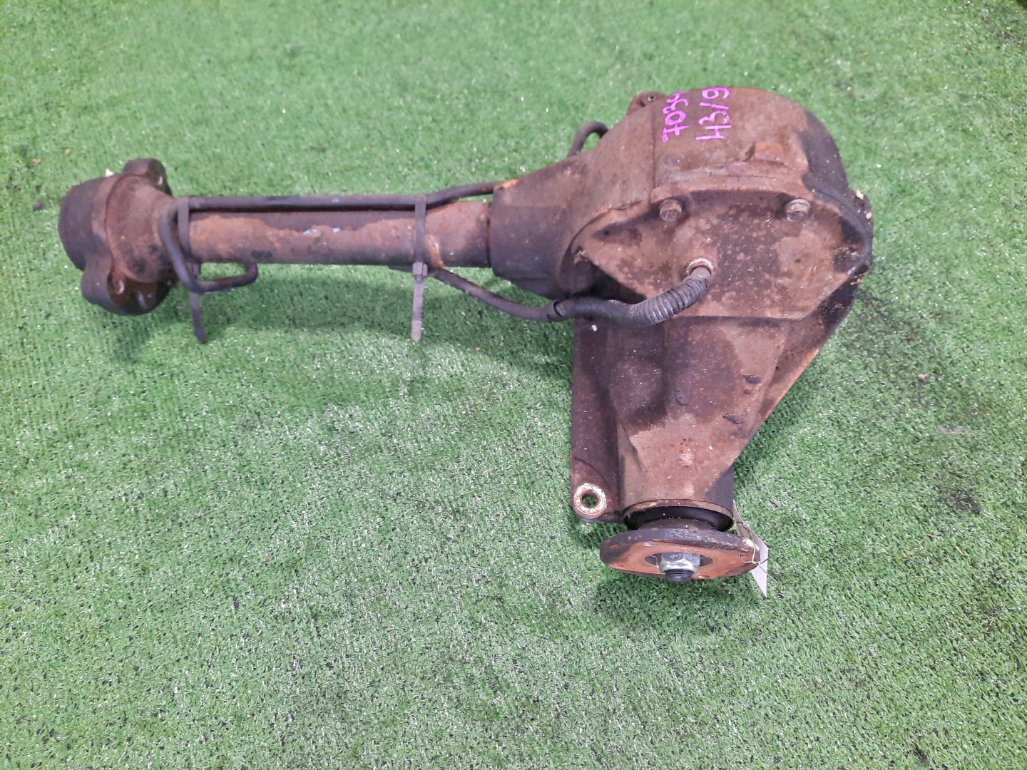 Редуктор передний NISSAN VANETTE SK82MN F8 7034 3 ракурс