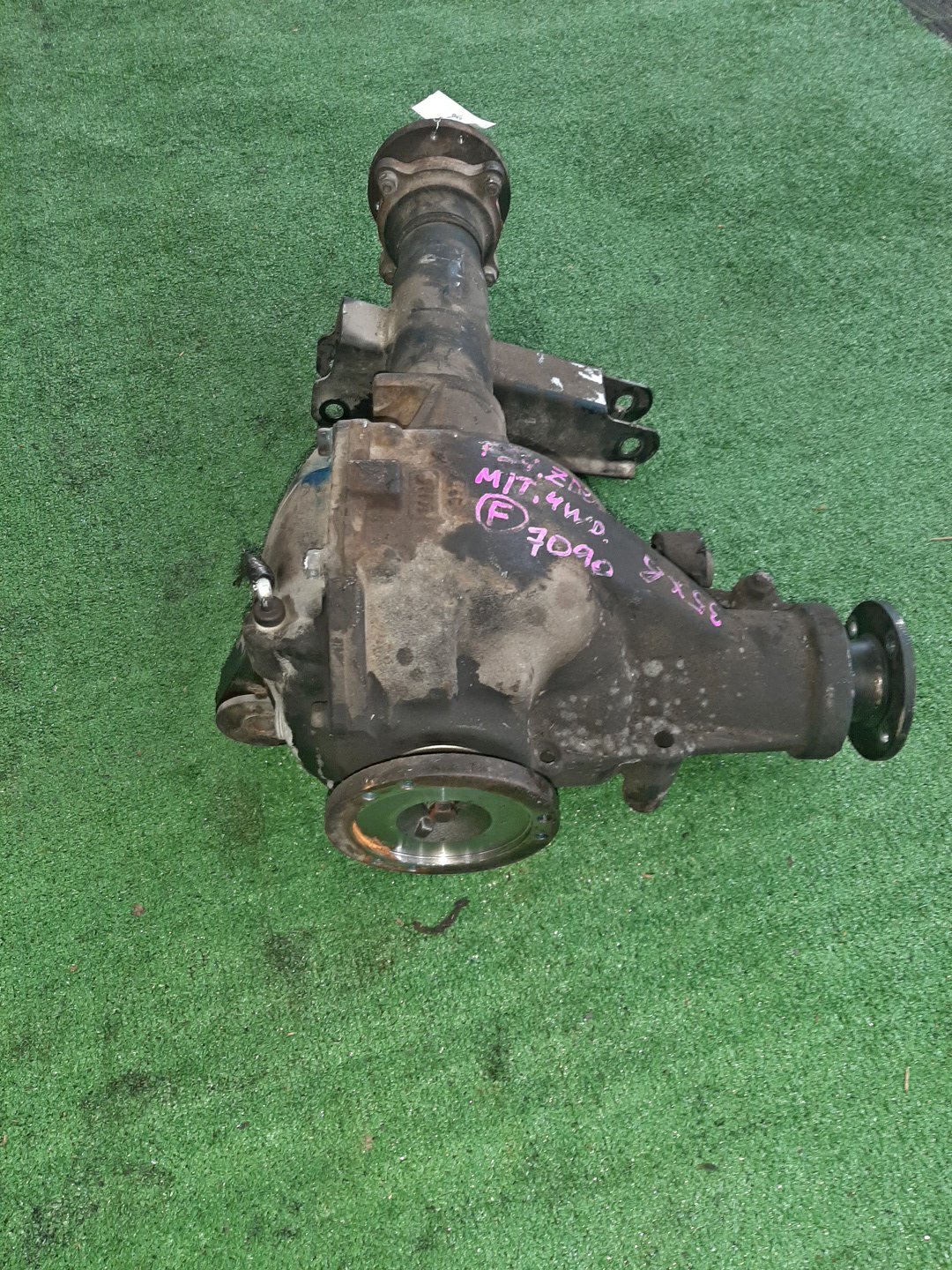 Редуктор передний NISSAN ATLAS F24 ZD30DDTI 7090 3 ракурс