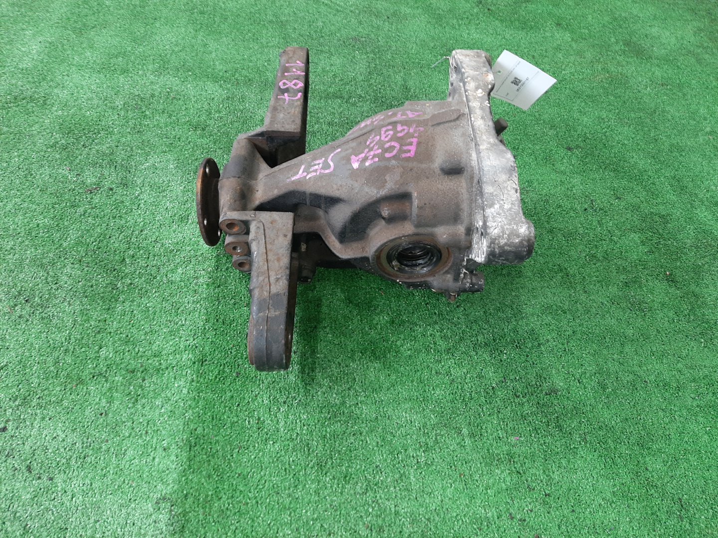 Редуктор задний MITSUBISHI GALANT EC7A 4G94 1187 4 ракурс
