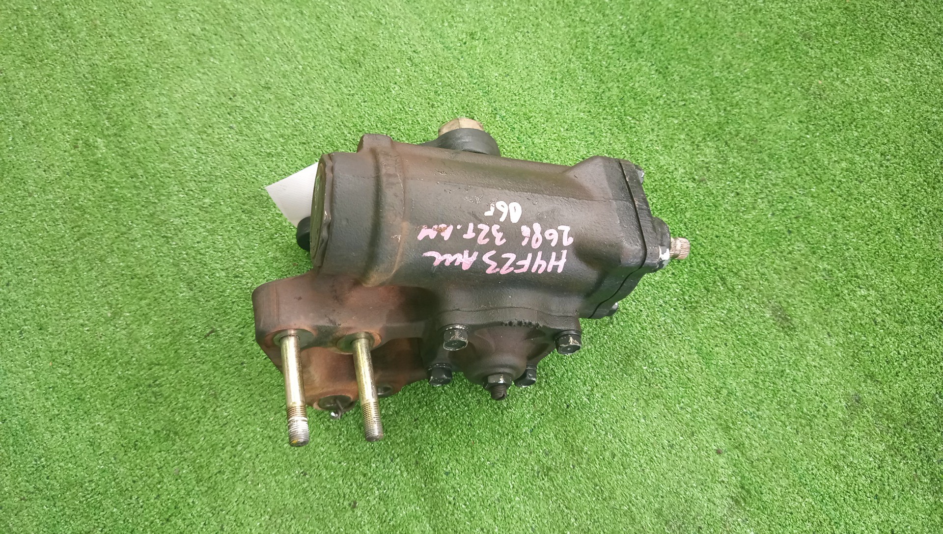 Рулевой редуктор NISSAN ATLAS F23 KA20DE 3 ракурс