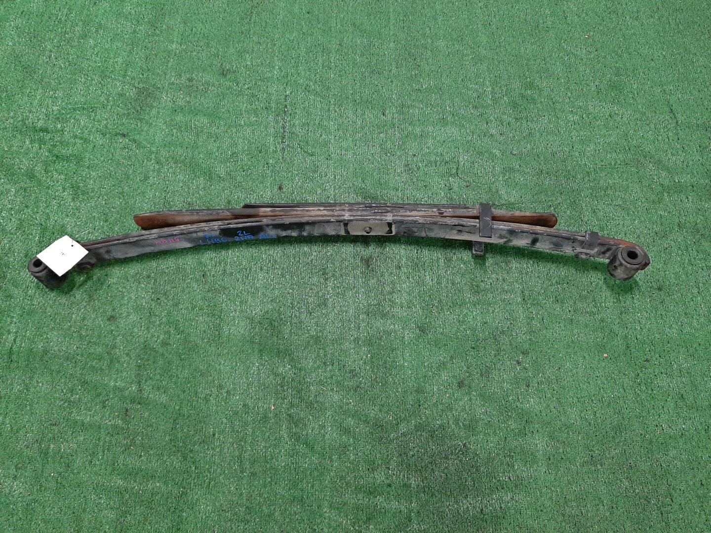 Рессора левая задняя TOYOTA HIACE LH90 2L 5494 1 ракурс Рессора левая задняя TOYOTA HIACE LH90 2L 5494 1 ракурс