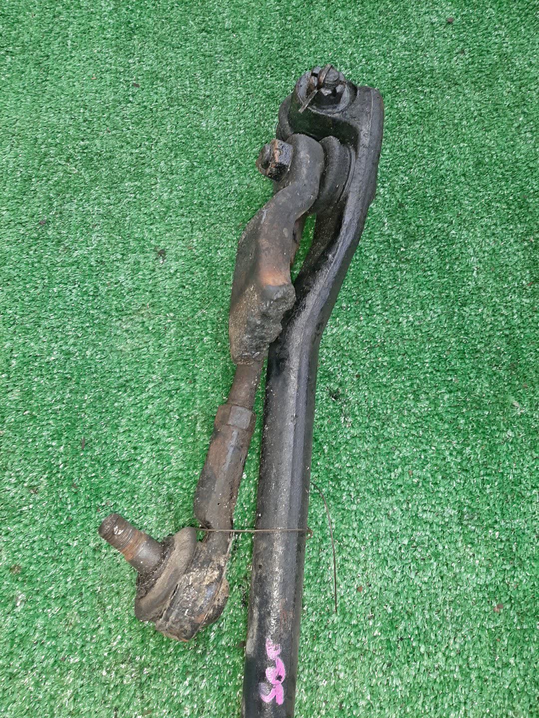 Рулевая трапеция NISSAN HOMY ARMGE24 TD27 3 ракурс Рулевая трапеция NISSAN HOMY ARMGE24 TD27 3 ракурс