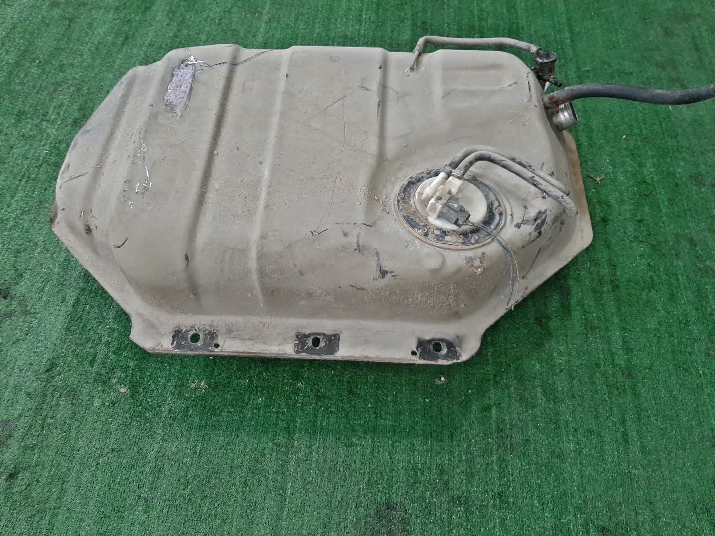 Топливный бак NISSAN MISTRAL R20 TD27 1055 1 ракурс