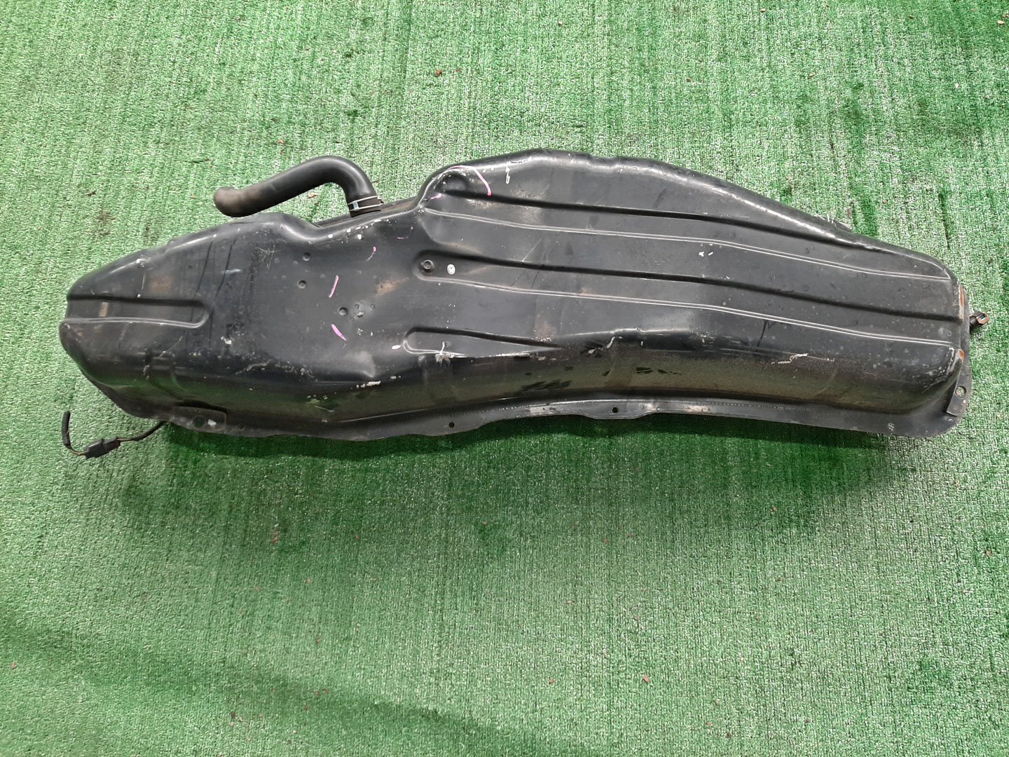 Топливный бак MITSUBISHI PAJERO V65W 6G74 1714 3 ракурс