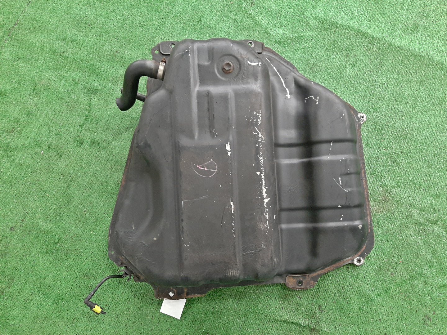 Топливный бак TOYOTA PROBOX NCP59G 1NZ-FE 1741 3 ракурс