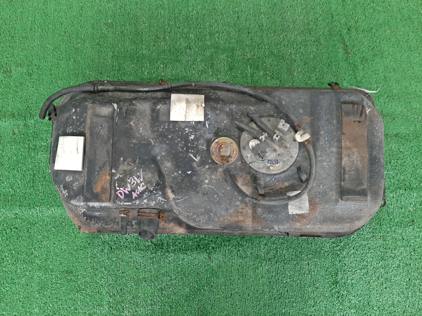 Топливный бак MAZDA DEMIO DW3W B3E 1783 1 ракурс