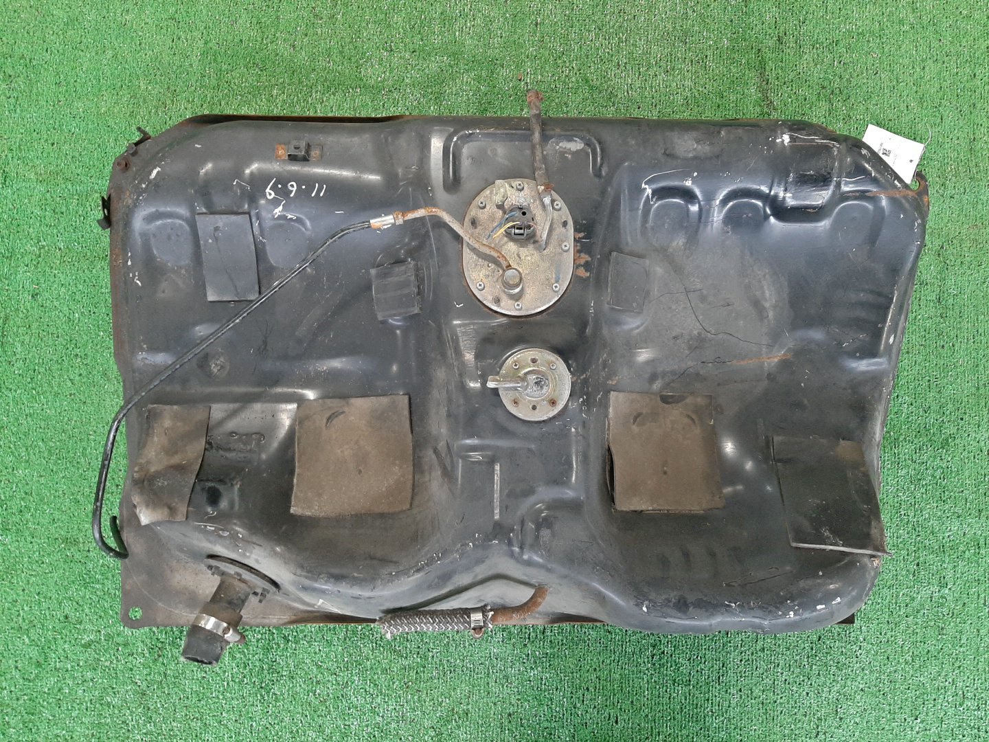 Топливный бак TOYOTA SPRINTER TRUENO AE111 4A-FE 1786 1 ракурс Топливный бак TOYOTA SPRINTER TRUENO AE111 4A-FE 1786 1 ракурс