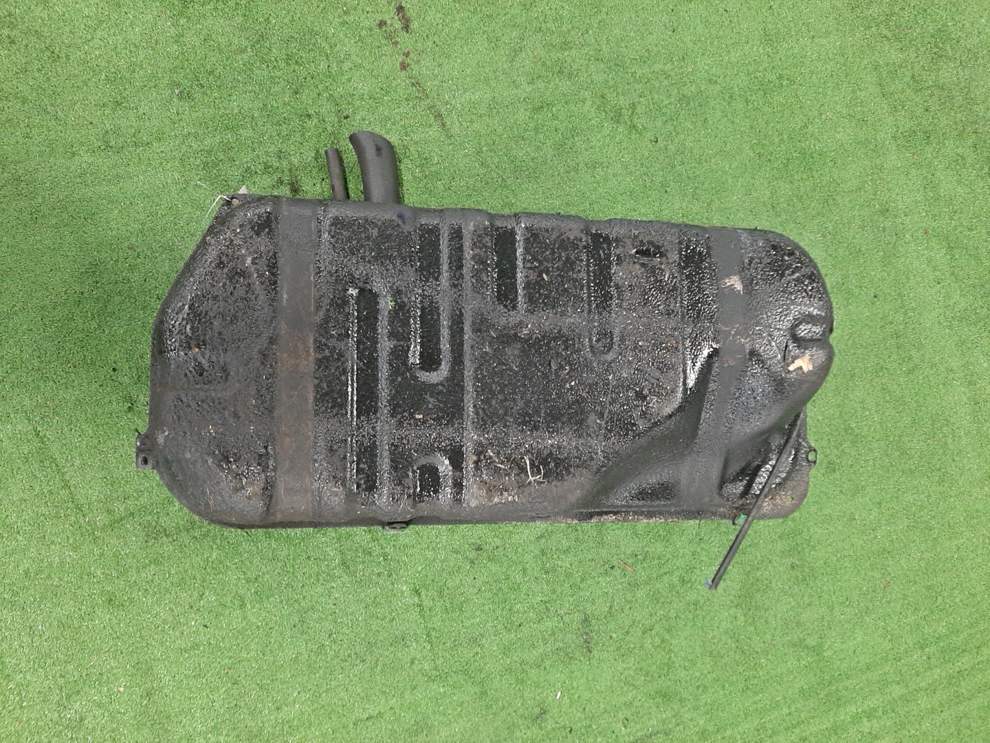 Топливный бак MAZDA DEMIO DW3W B3E 1828 2 ракурс