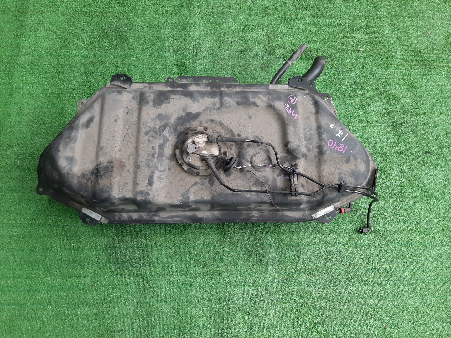 Топливный бак TOYOTA PORTE NNP10 2NZ-FE 1840 1 ракурс