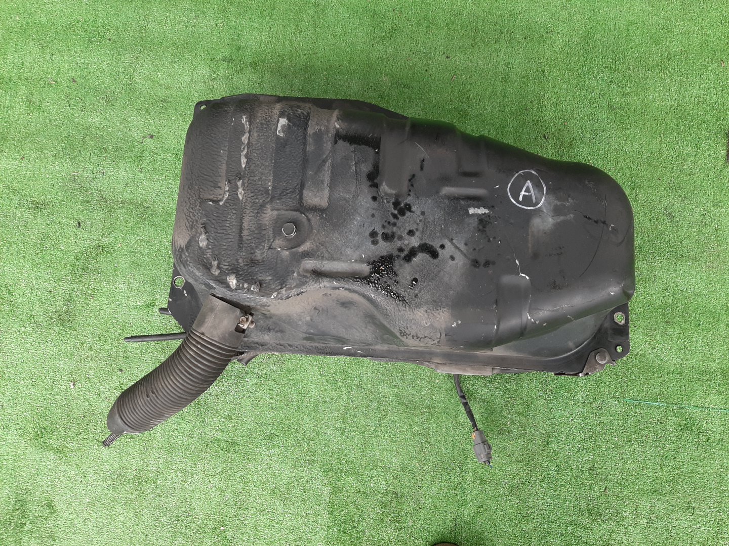Топливный бак MAZDA BONGO SKP2V L8 1841 2 ракурс