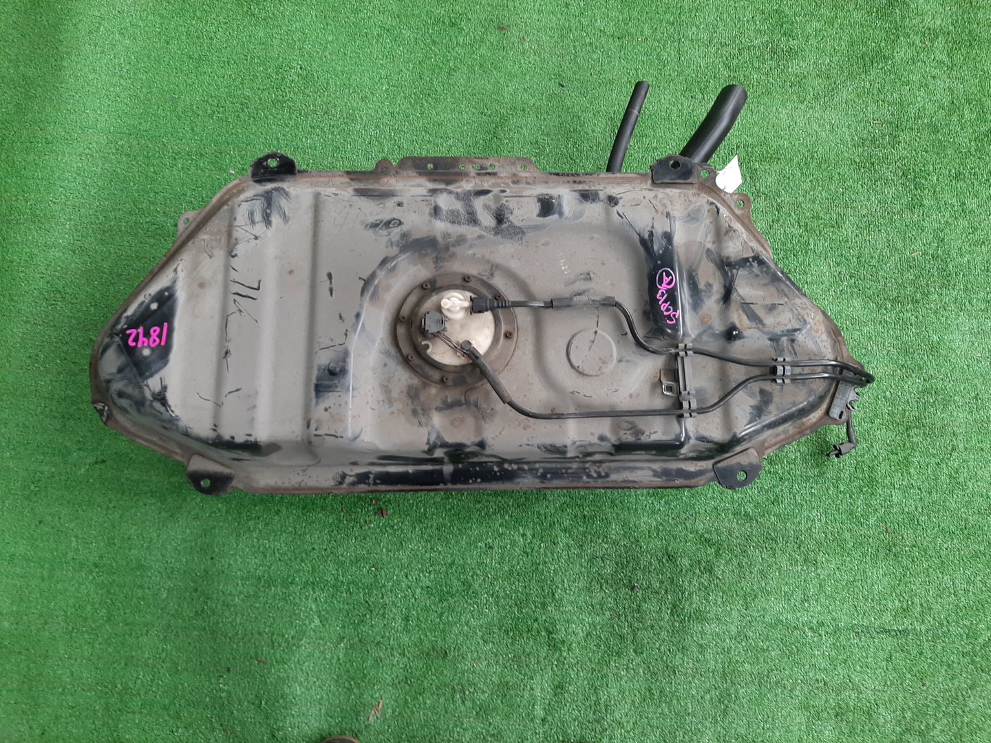 Топливный бак TOYOTA VITZ SCP13 2SZ-FE 1842 1 ракурс