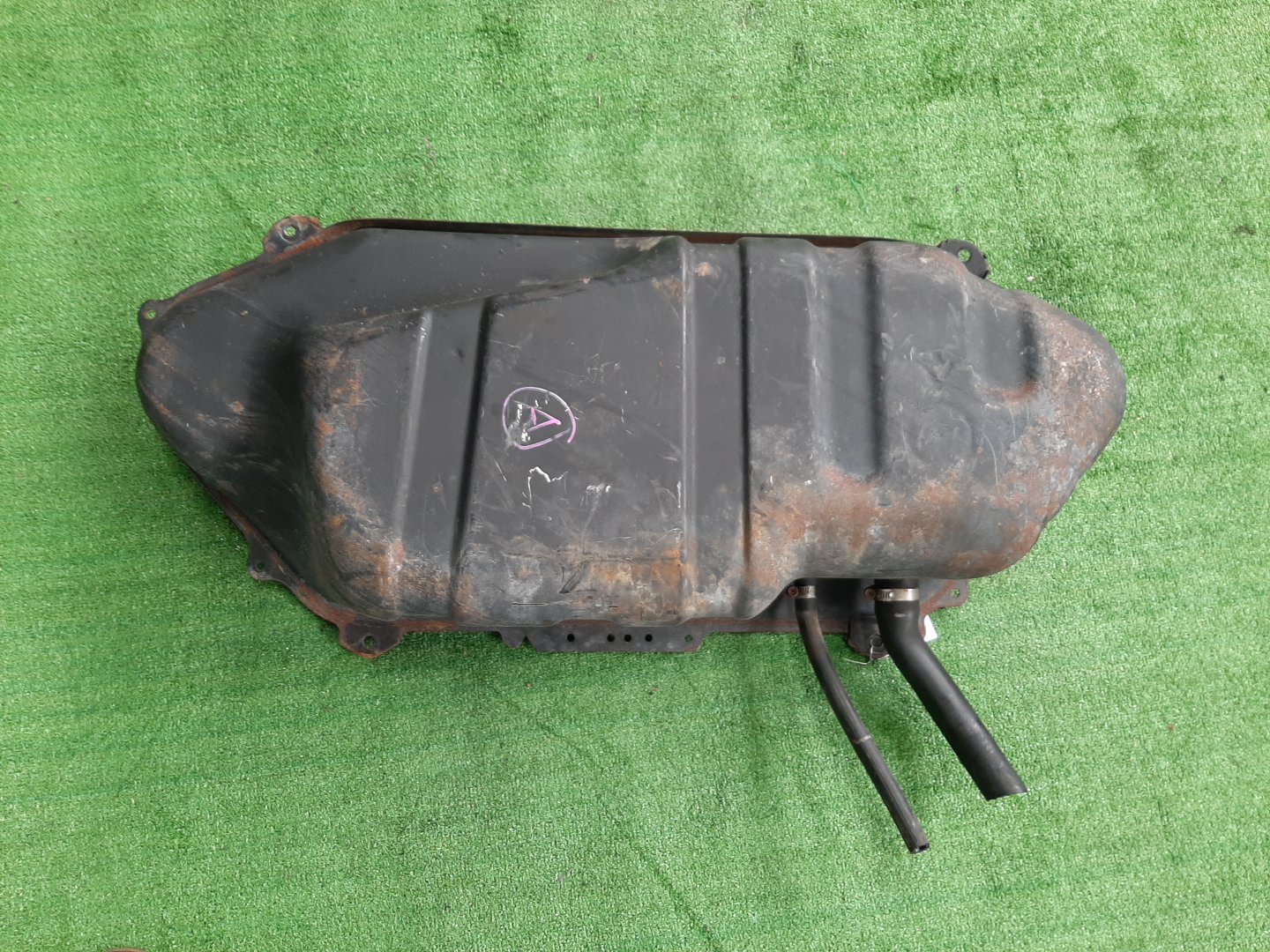 Топливный бак TOYOTA PLATZ SCP11 1SZ-FE 1846 2 ракурс