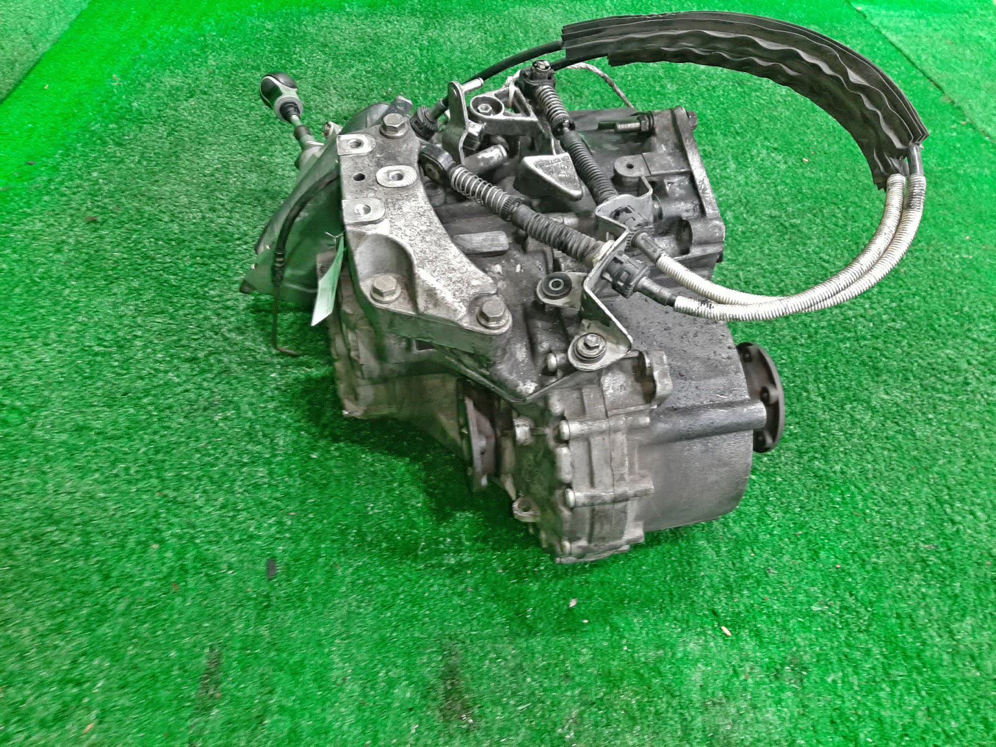 МКПП VOLKSWAGEN GOLF 1K1 BWA 6 SPEED 2 ракурс МКПП VOLKSWAGEN GOLF 1K1 BWA 6 SPEED 2 ракурс