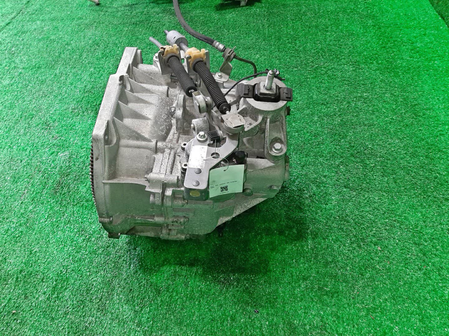 МКПП MINI HATCH R56 N12B16AA 3 ракурс