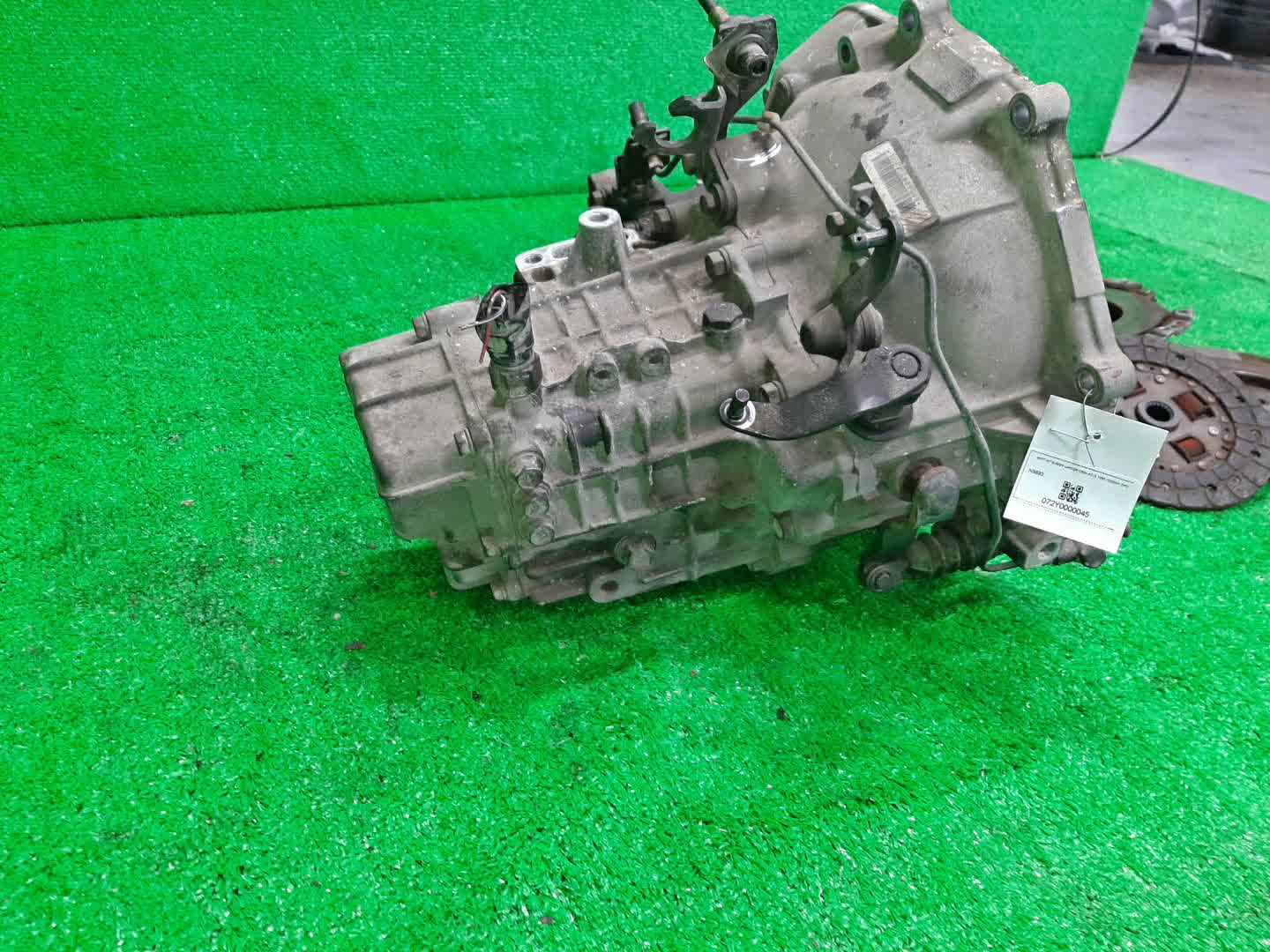 МКПП MITSUBISHI LANCER CB2A 4G15 F5M211FRJE 2 ракурс