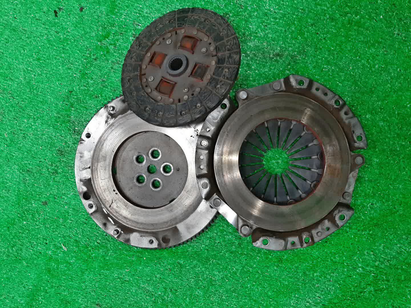 МКПП MITSUBISHI LANCER CB2A 4G15 F5M211FRJE 4 ракурс
