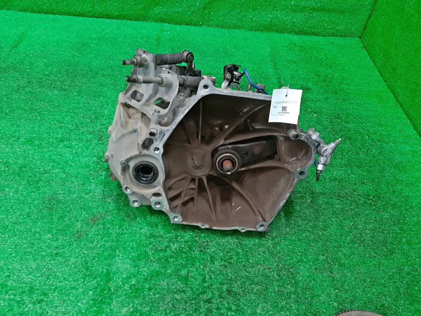 МКПП HONDA FIT GE8 L15A SF8M 1 ракурс
