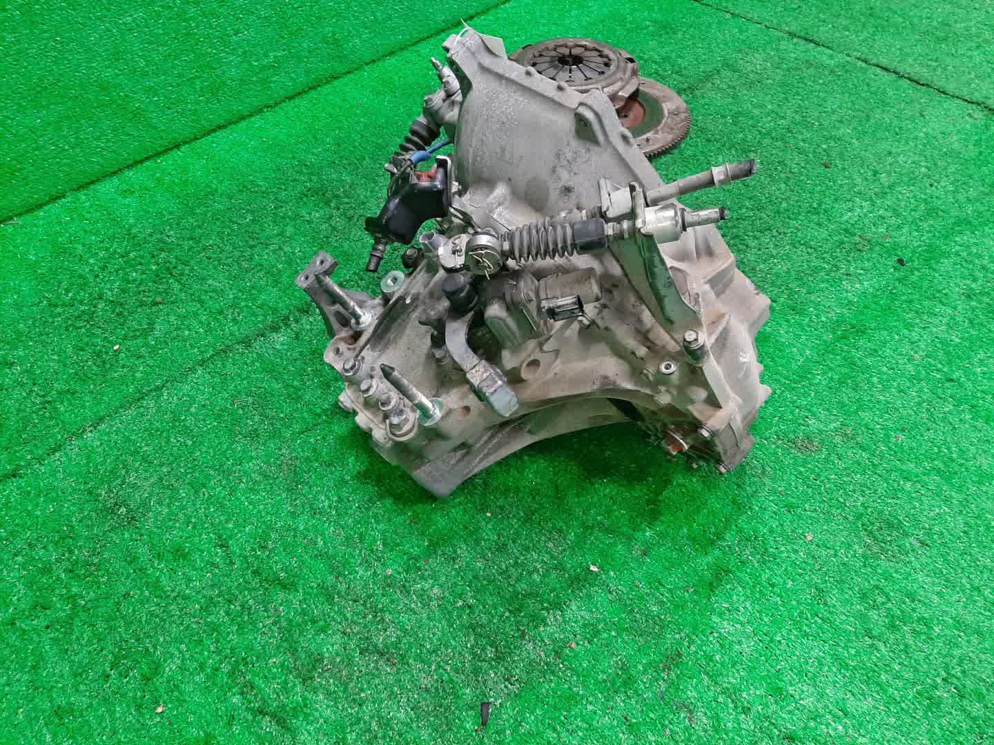 МКПП HONDA FIT GE8 L15A SF8M 2 ракурс