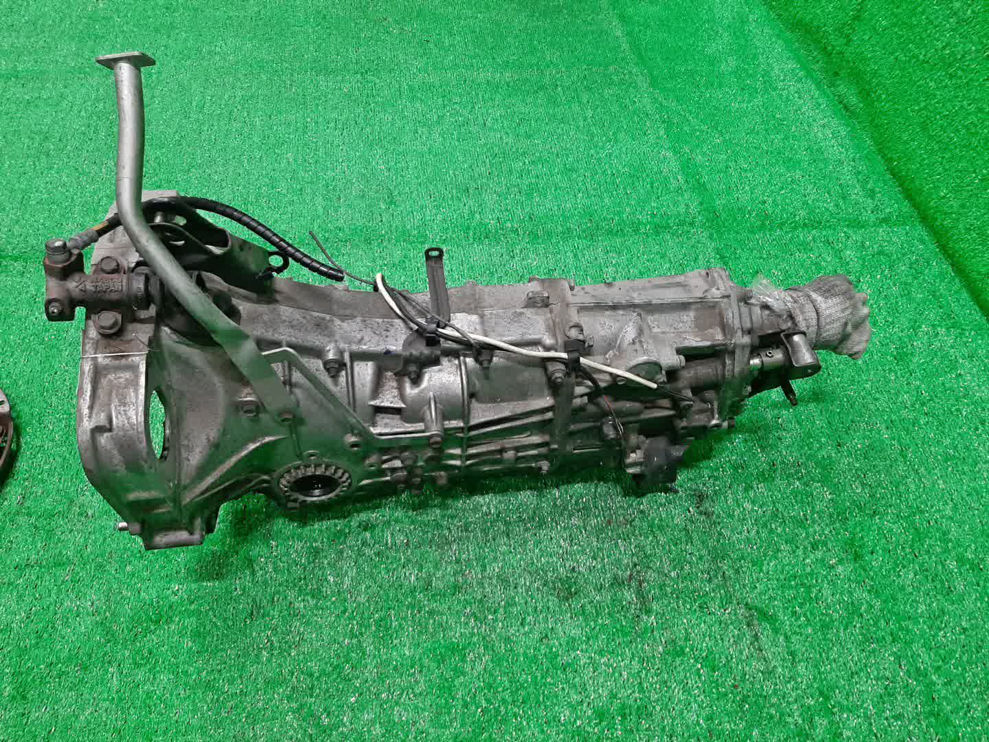МКПП SUBARU LEGACY BP5 EJ203 TY757VSDAA 2 ракурс МКПП SUBARU LEGACY BP5 EJ203 TY757VSDAA 2 ракурс