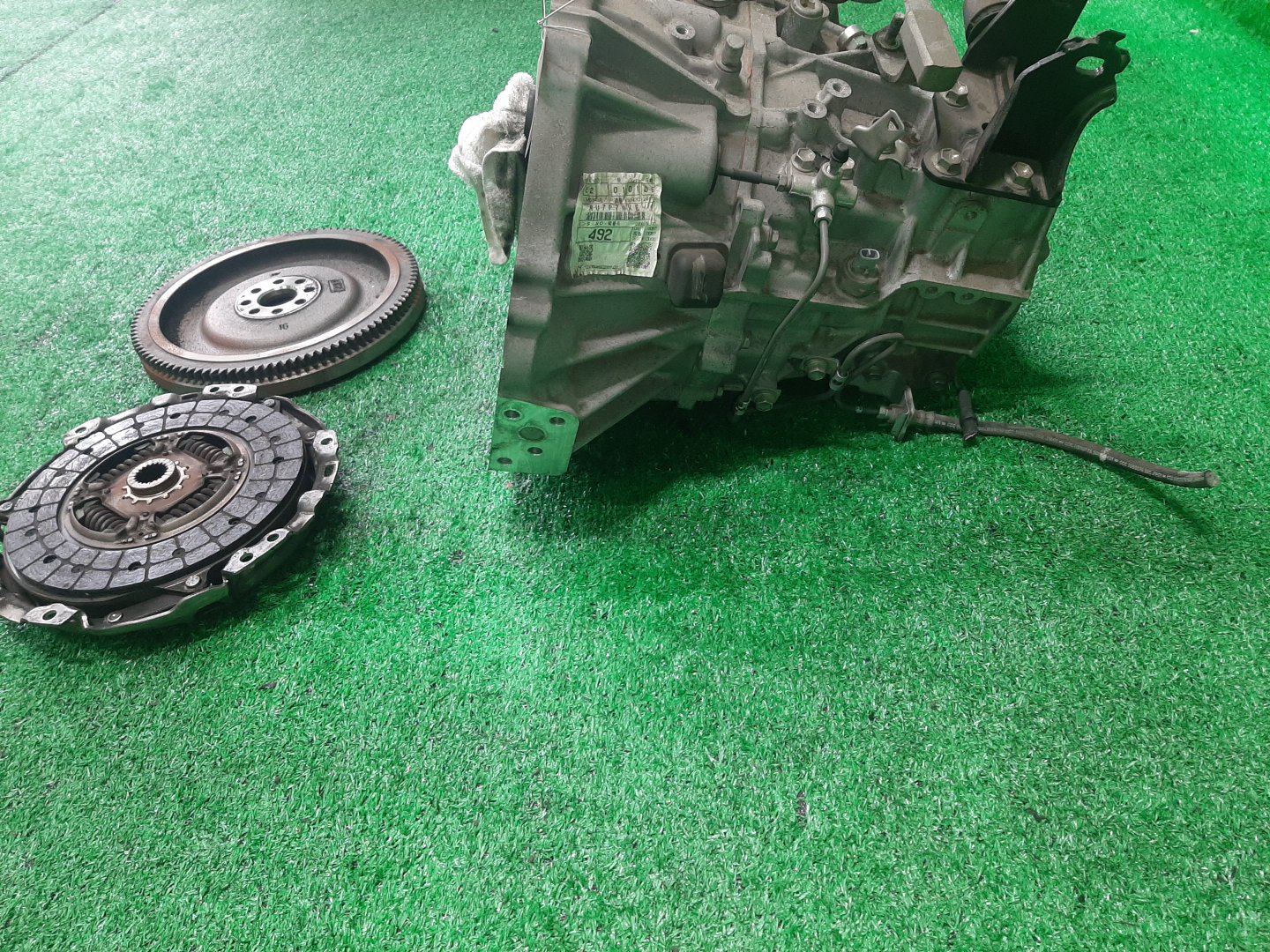 МКПП TOYOTA AURIS ZRE186H 2ZR-FAE 3 ракурс