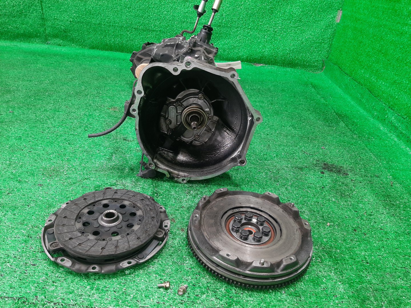 МКПП MITSUBISHI PAJERO IO H76W, H66W 4G93 V5M21AHG 2 ракурс