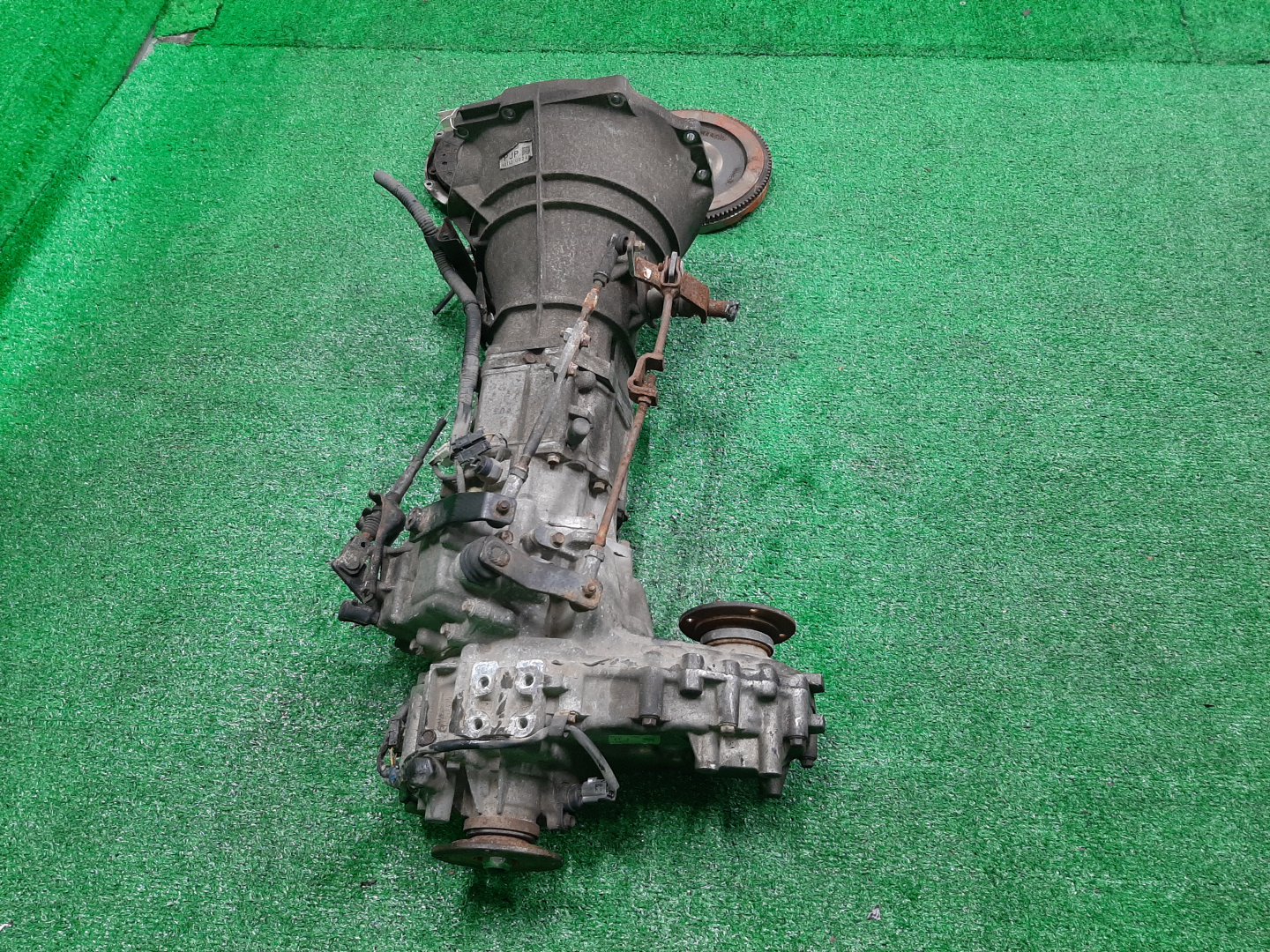 МКПП MAZDA DELICA, BONGO, VANETTE SKP2MM, SKP2M, SKP2L, SKP2LN, SKP2MN L8 4WD 4 ракурс