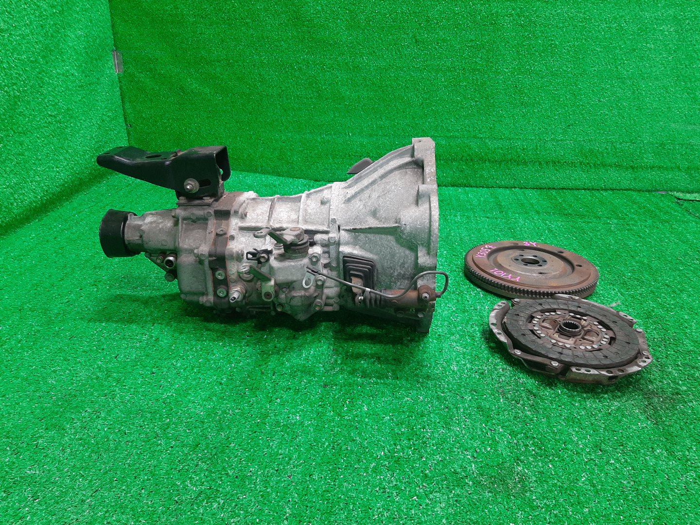 МКПП TOYOTA DYNA, HIACE, TOYOACE YY101 3Y 1 ракурс