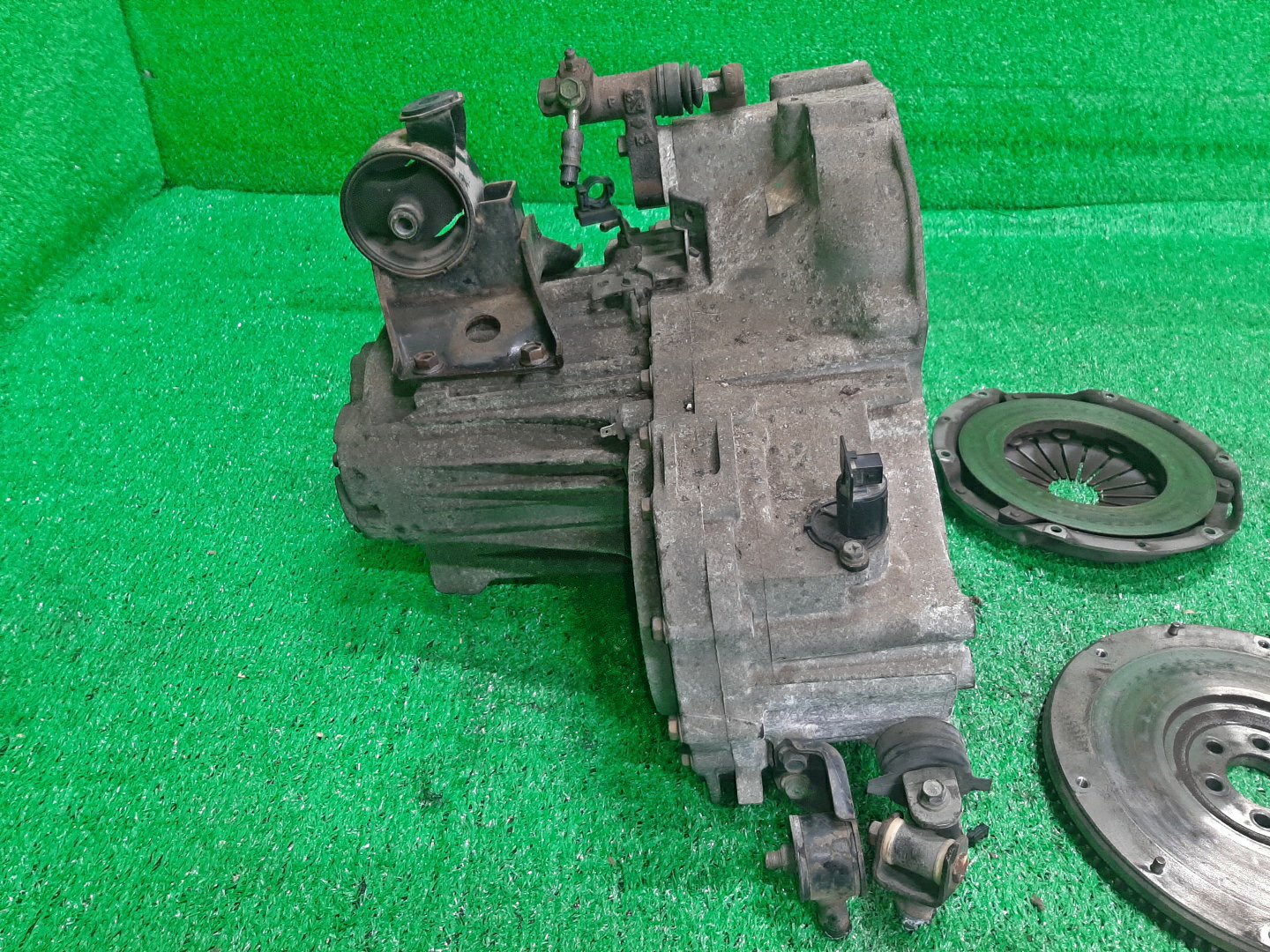 МКПП NISSAN BLUEBIRD, PRIMERA QU14, QP11, WQP11 QG18DE RS5F70A 3 ракурс