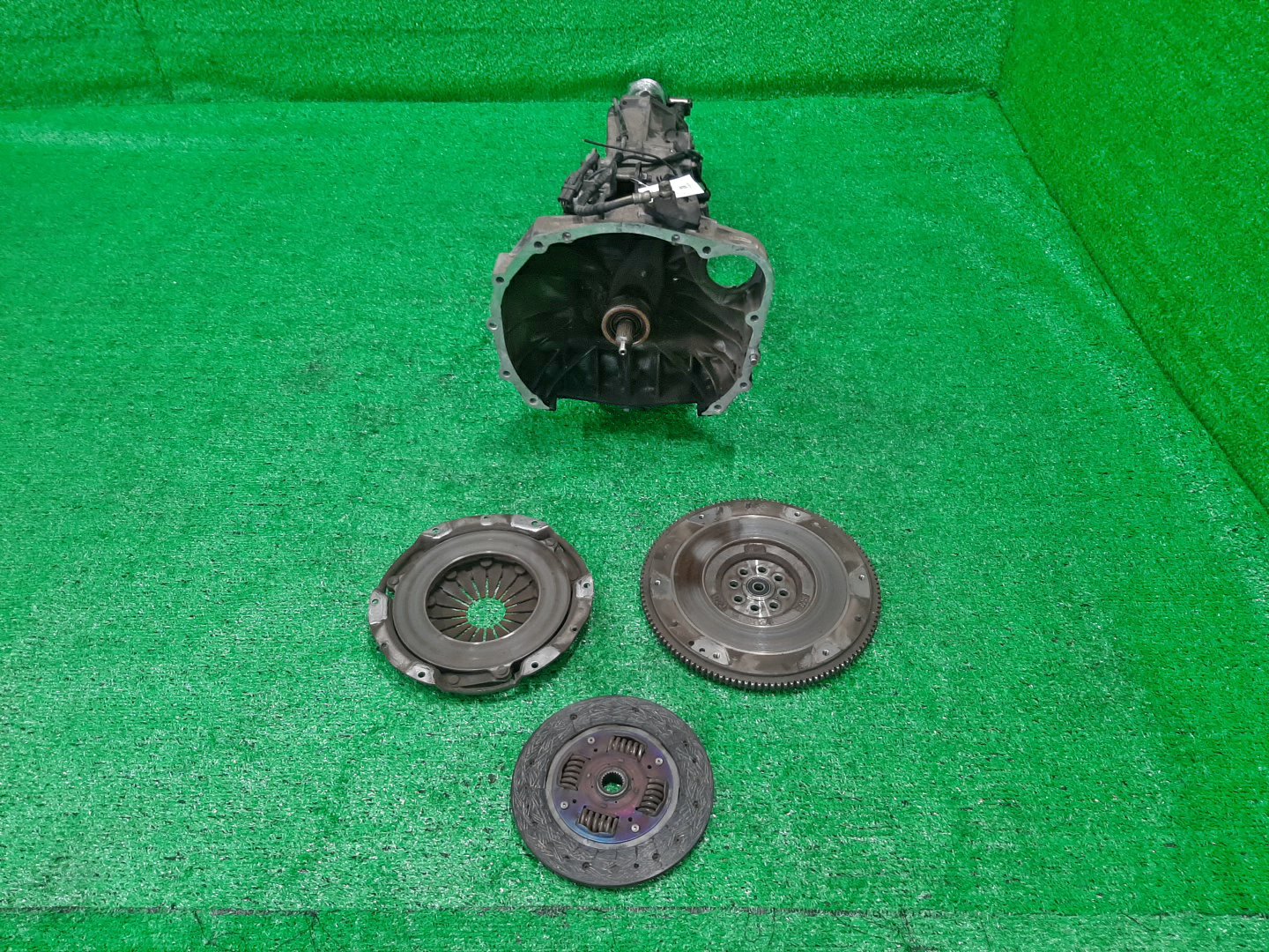 МКПП SUBARU FORESTER SG5 EJ202 TY755XS4AA 3 ракурс МКПП SUBARU FORESTER SG5 EJ202 TY755XS4AA 3 ракурс