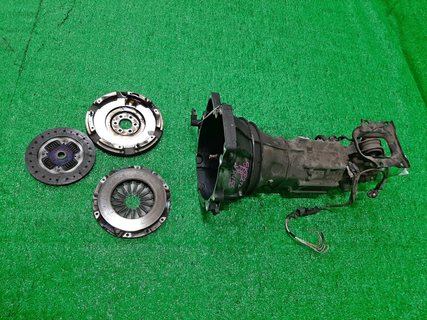 МКПП NISSAN DELICA, BONGO, VANETTE SK82VM, SK82TM, SK82V, SK82T, SK82VN, SK82TN F8 M519 2 ракурс