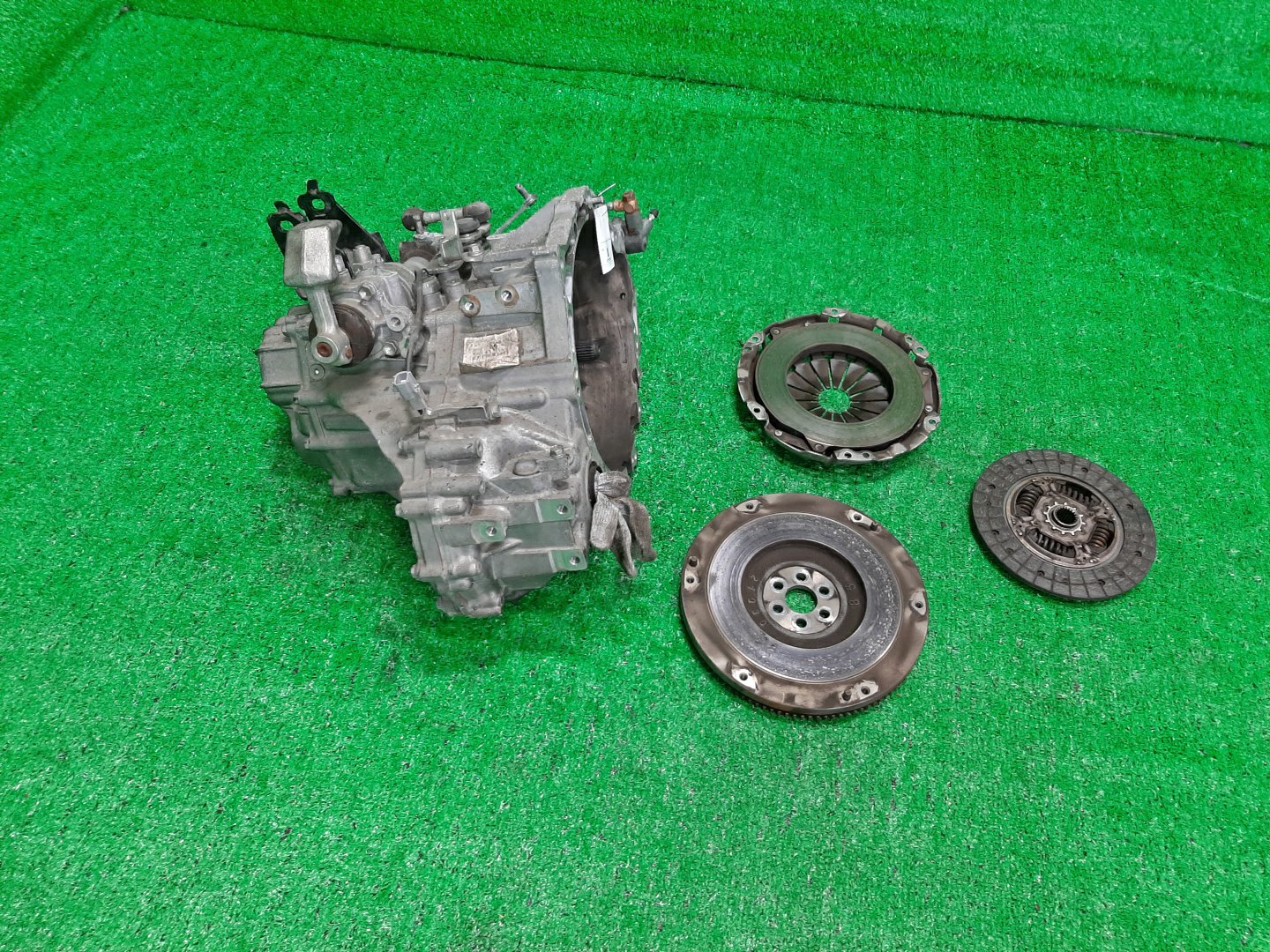 МКПП TOYOTA AXIO, COROLLA FIELDER, COROLLA  AXIO, FIELDER NZE141, NZE141G 1NZ-FE C51-03A 2 ракурс