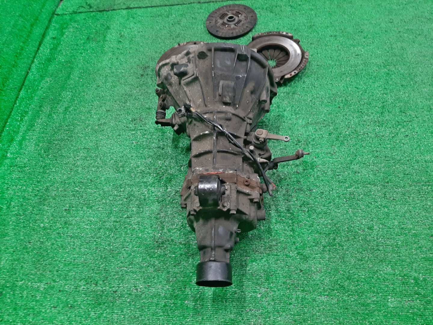 МКПП TOYOTA DYNA, HIACE, TOYOACE RZY230, RZY220, RZH122V, RZH112V, RZH182K, RZH124V, RZH100G, RZH102V, RZH110G 1RZ-E 4 ракурс