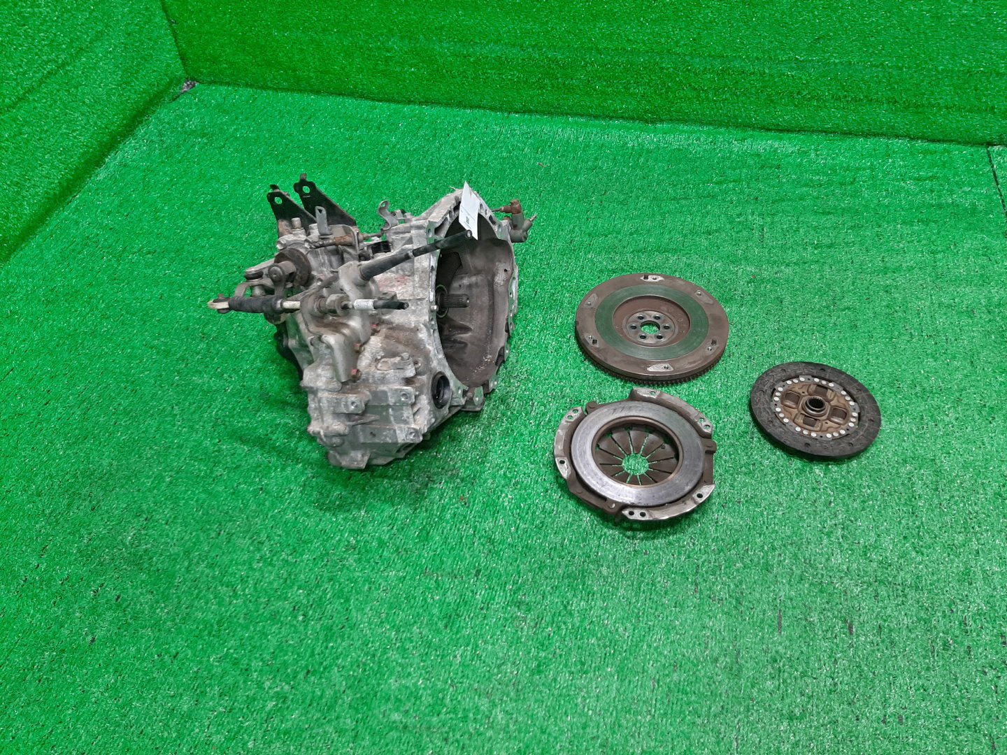 МКПП TOYOTA COROLLA NZE120 2NZ-FE C150-06A 2 ракурс