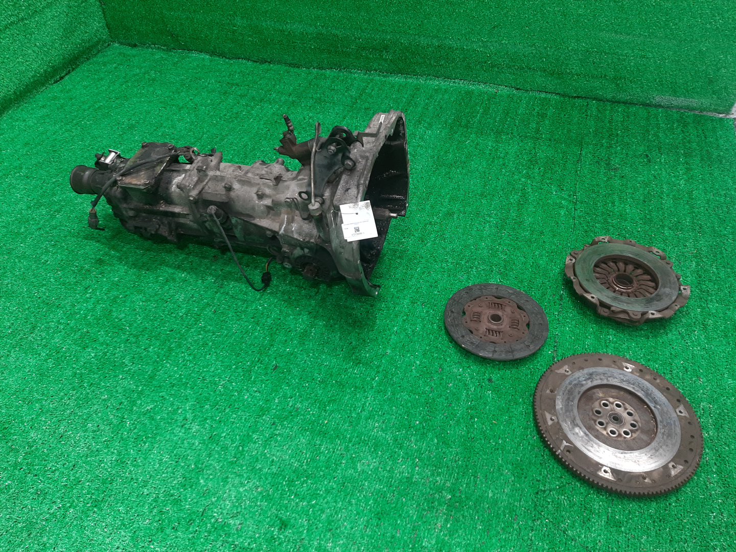 МКПП SUBARU FORESTER SF5 EJ20G TY753VB1AA 1 ракурс МКПП SUBARU FORESTER SF5 EJ20G TY753VB1AA 1 ракурс