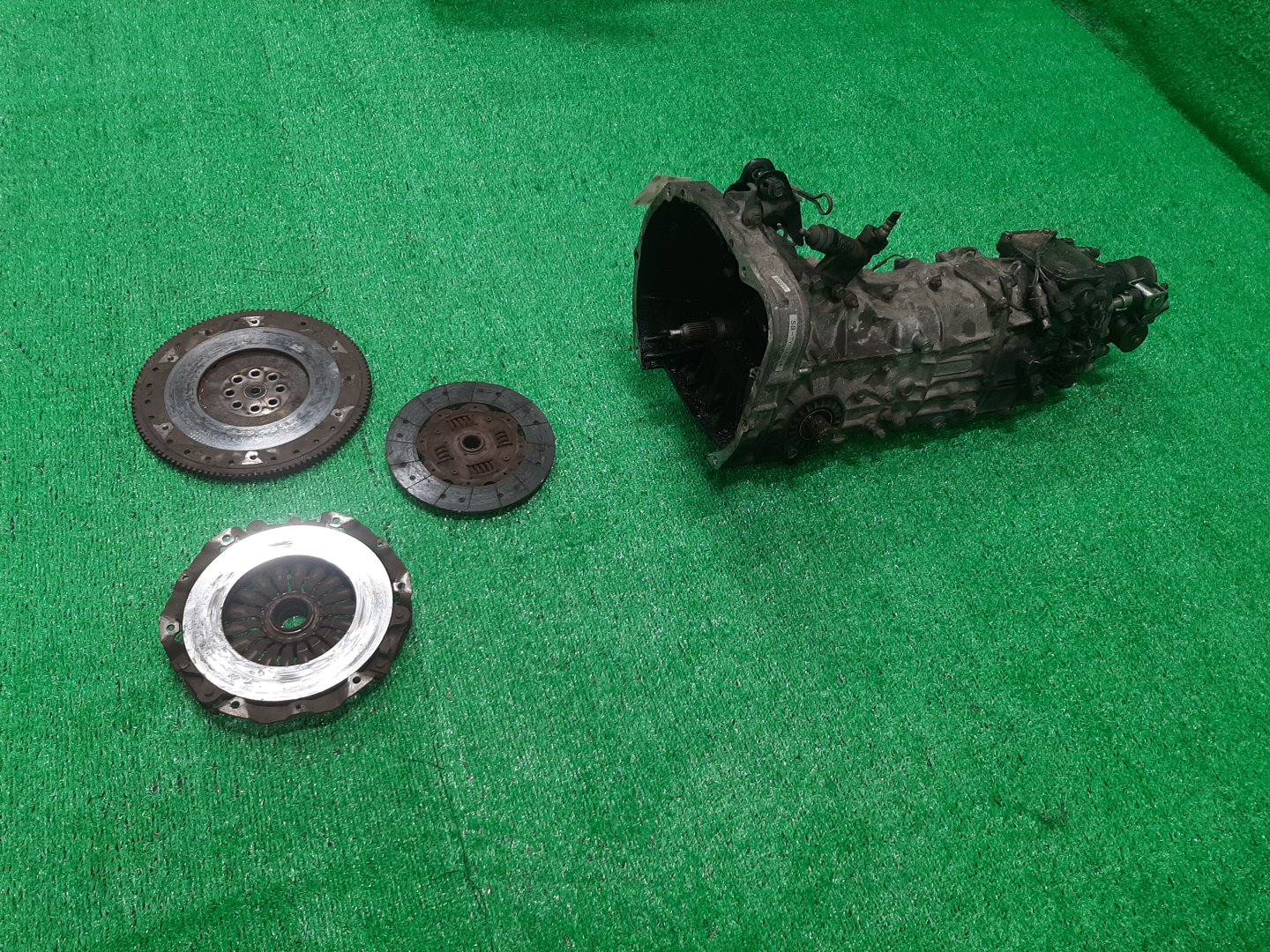 МКПП SUBARU FORESTER SF5 EJ20G TY753VB1AA 2 ракурс МКПП SUBARU FORESTER SF5 EJ20G TY753VB1AA 2 ракурс
