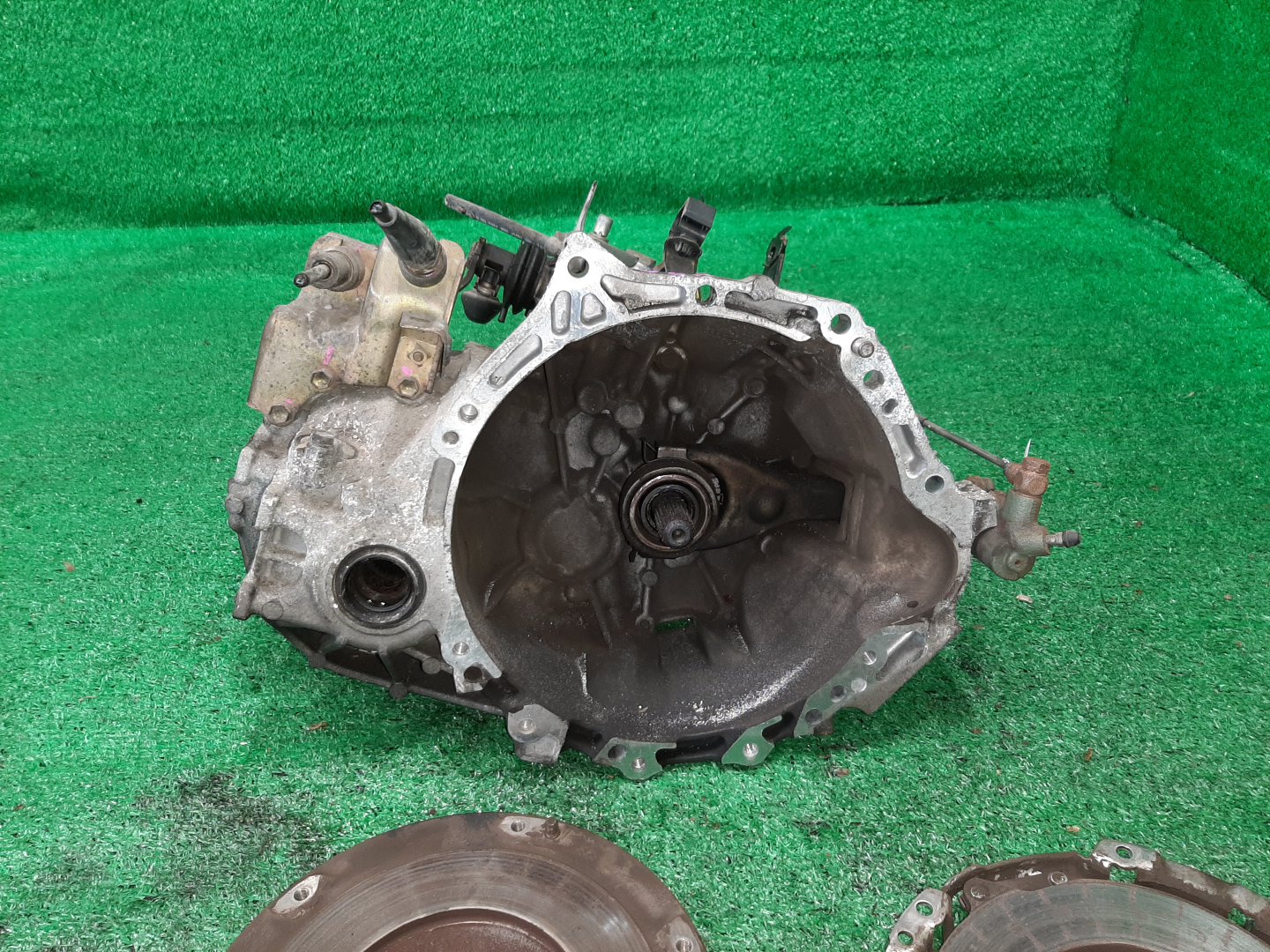 МКПП TOYOTA COROLLA, COROLLA FIELDER NZE121, NZE121G 1NZ-FE C51-06A 1 ракурс